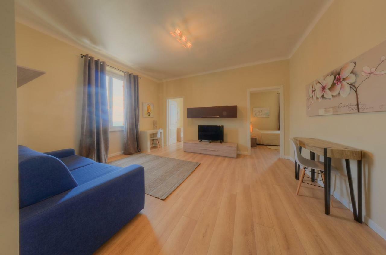 Blu Sea Apartments 皮特拉利古 外观 照片